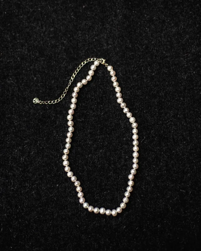 Колье с кремовым жемчугом