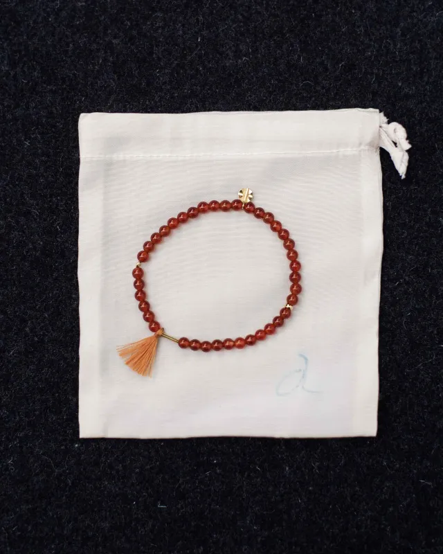 Браслет из сердолика