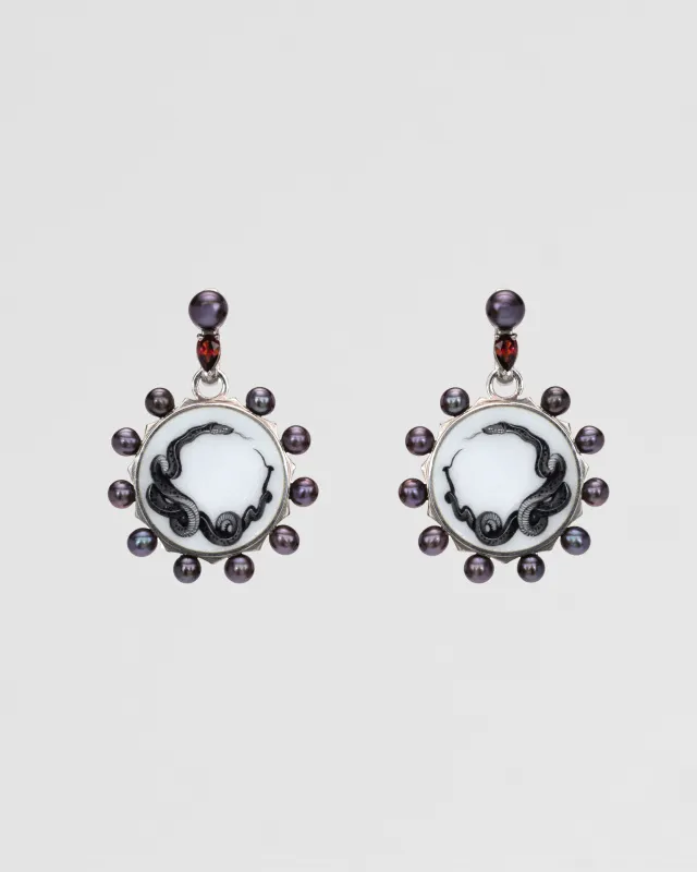 Серьги Dramatic Pearls с чёрным жемчугом